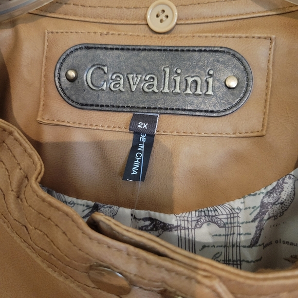 NWOT SIZE 2X. WOMENS JACKET WITH DETACHABLE HOOD - Picture 4 of 16